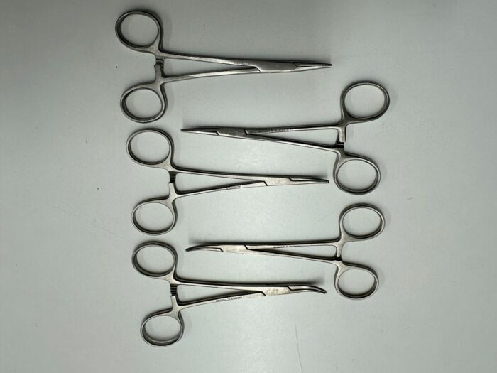 Small Hemostats - Image 2